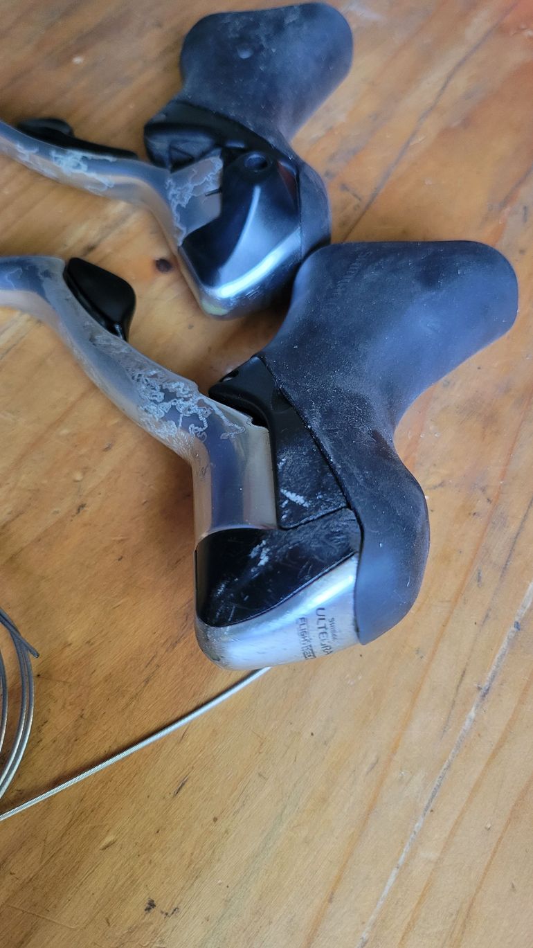 Used Shimano Ultegra ST-6600 Shifters bike — image 3 of 5