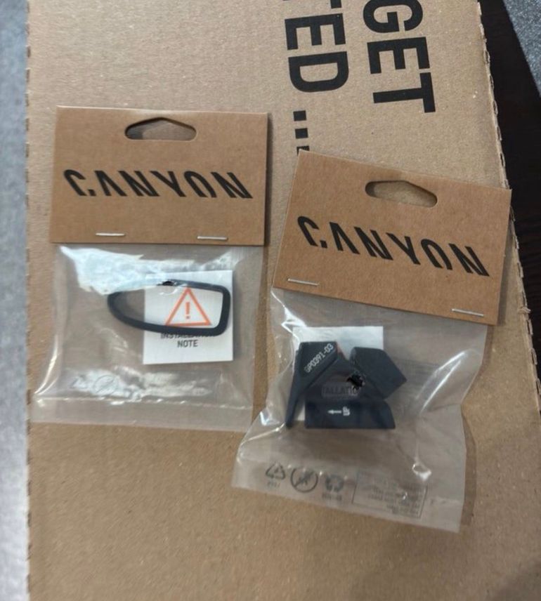 Used Canyon Aeroad Seatpost Clamp 2025 bike — image 2 of 3