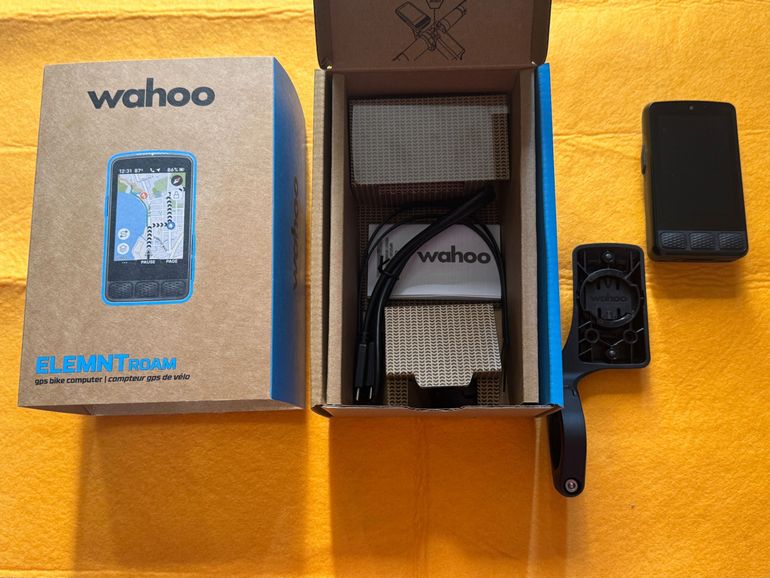 Used Wahoo ELEMNT ROAM 3 GPS Bike Computer 2025 bike — image 1 of 3