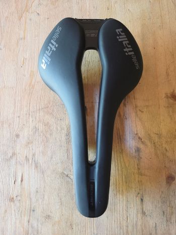 Used Selle Italia Flite Boost Kit Carbonio Superflow bike