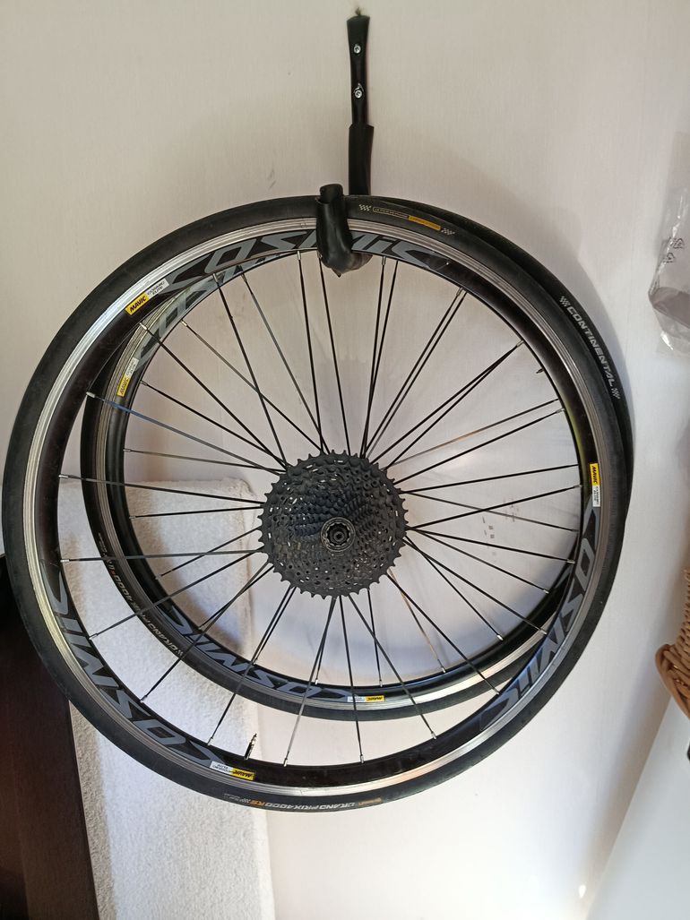 Used Mavic Cosmic Wheeset bike — image 1 of 4