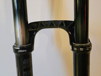 Used RockShox BoXXer Select RC 27.5" 200mm 2023 bike — image 7 of 7
