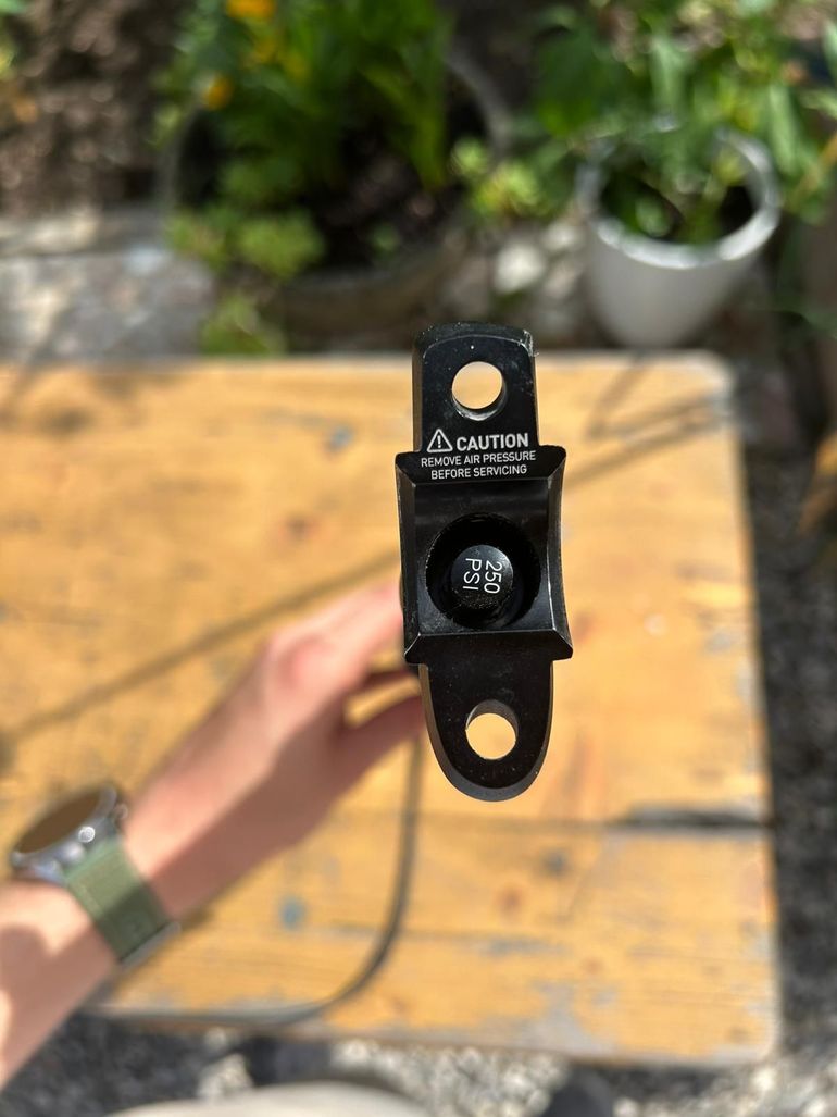 Used RockShox Reverb Stealth Dropper Post bike — image 6 of 6