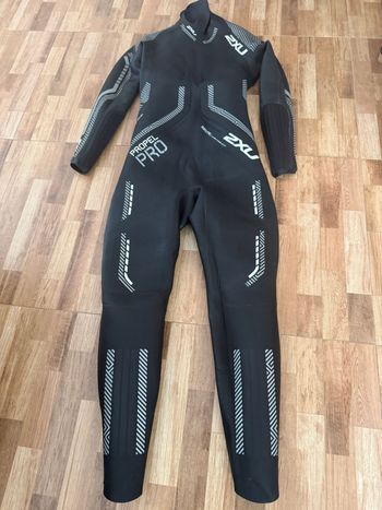 Used 2XU Propel Pro Wetsuit bike — image 3 of 4