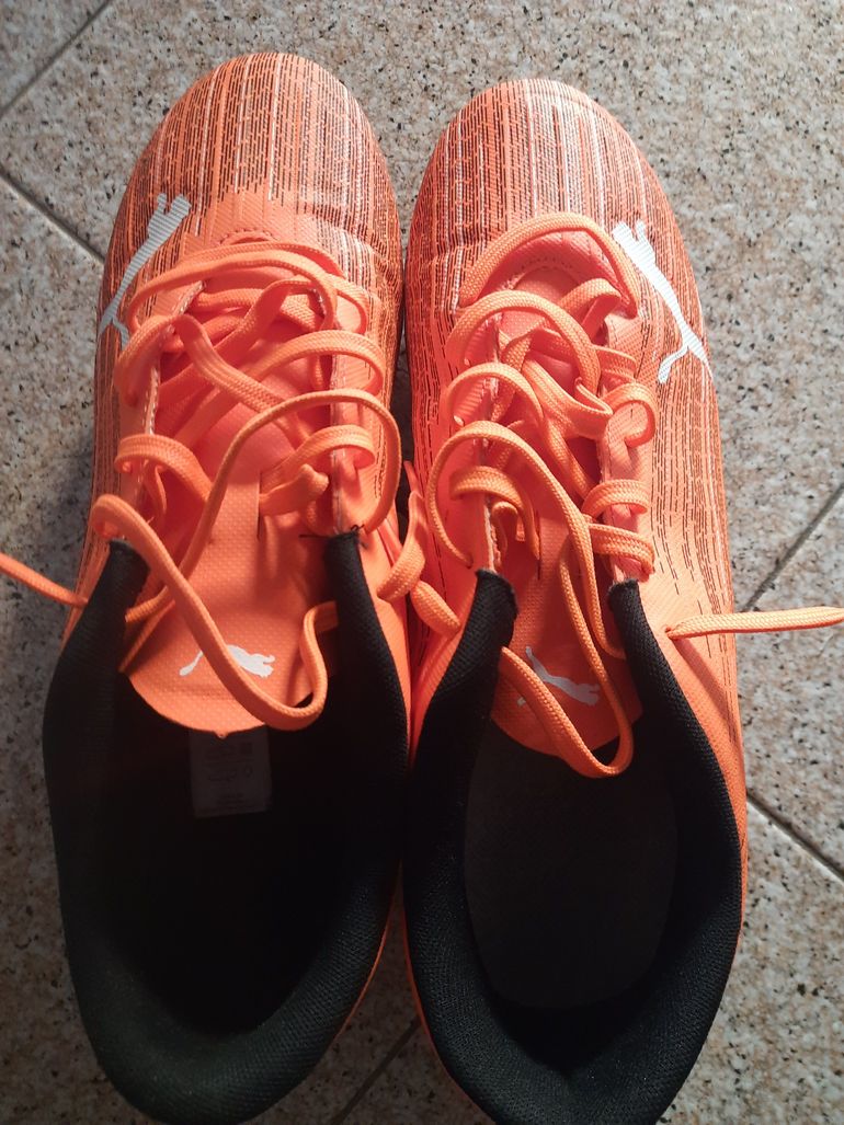 Used Puma Scarpe da calcetto nuove 2025 bike — image 1 of 2