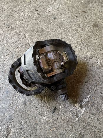 Used Shimano PD-M424 SPD Pedal bike