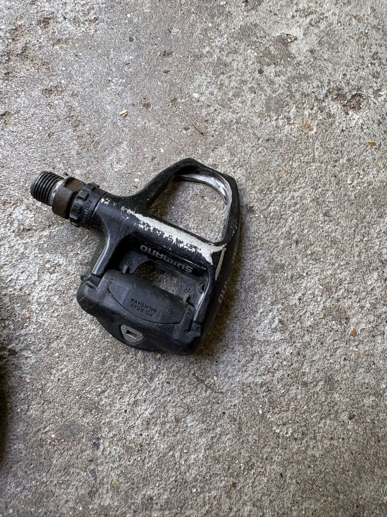 Used Shimano PD-R540 SPD-SL Pedals bike — image 3 of 3