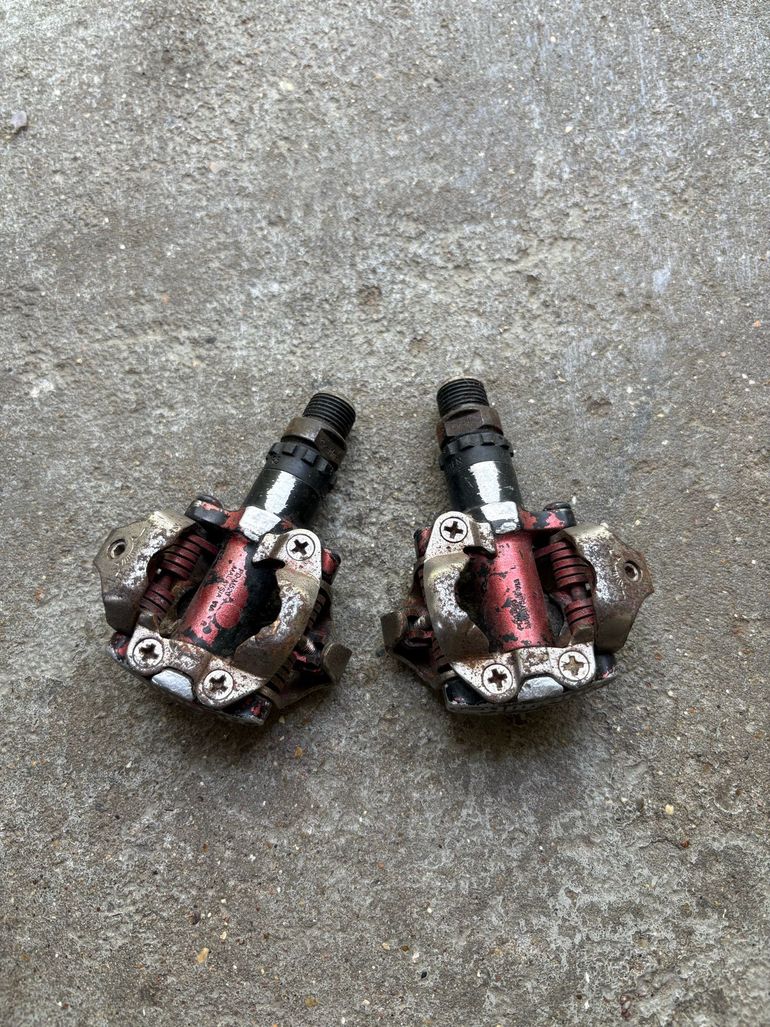 Used Shimano PD-M520 SPD Pedals bike — image 1 of 2