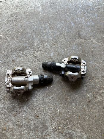 Used Shimano PD-M520 Pedals bike — image 2 of 2