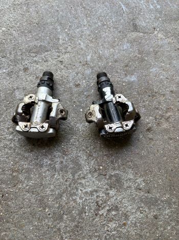 Used Shimano PD-M520 Pedals bike