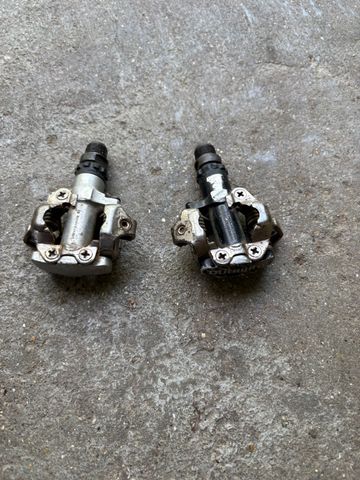 Shimano PD-M520 Pedals Drivetrain & Pedals usato