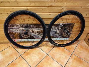 Brugt URSUS miurata tc37 disc 2024 bike — billede 7 af 8