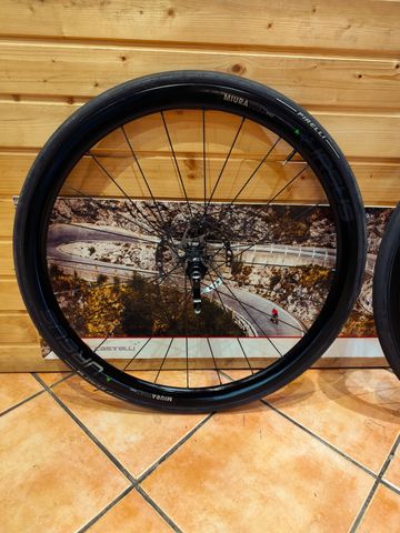 Brugt URSUS miurata tc37 disc 2024 bike — billede 2 af 8