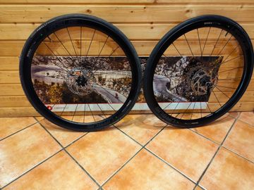 Brugt URSUS miurata tc37 disc 2024 bike — billede 8 af 8