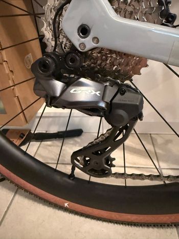 Used Shimano GRX Di2 Gruppe RX825 + Powermeter 2026 bike — image 3 of 10