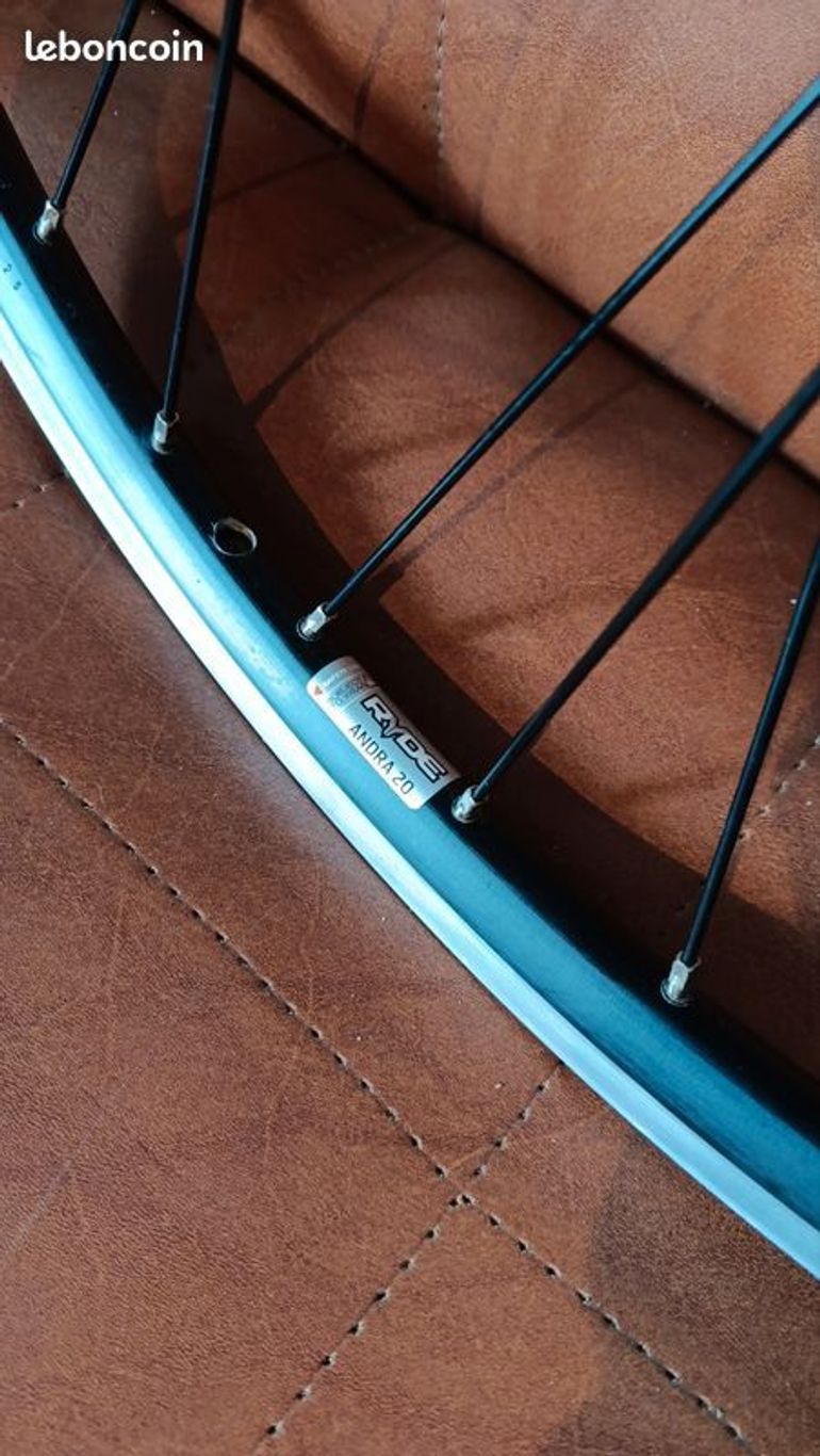 Used Shimano Paire de roue andra 20 moyeu dynamo et nexus 8 bike — image 5 of 7