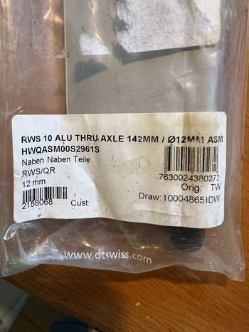 Used Dt Swiss RWS E-Thru MTB Steekas 12x142mm bike — image 8 of 8