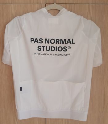Used Pas Normal Studios Solitude 2026 bike — image 2 of 3