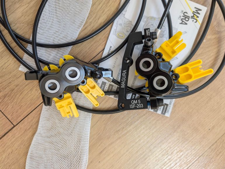 Used Magura MT5 bike — image 4 of 4