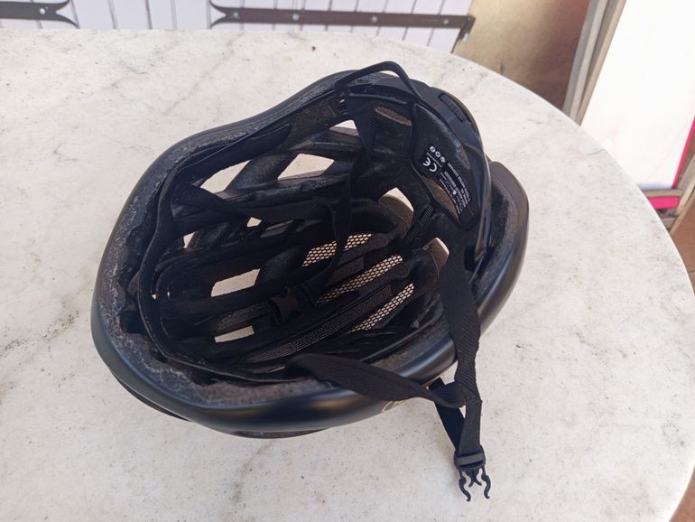 Used ABUS Casque Helmet 2024 bike — image 3 of 4
