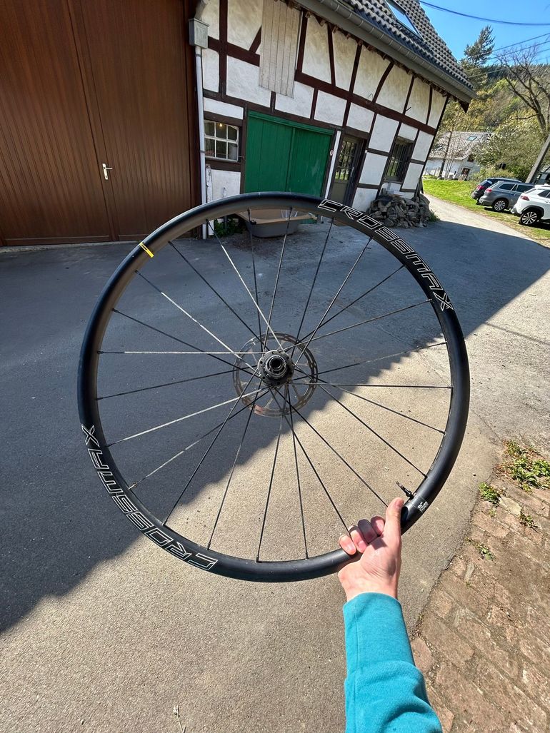 Used Mavic Crossmax 29 Wheelset 2023 bike — image 2 of 5