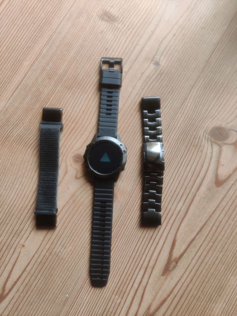 Used Garmin Fenix 6 Pro 2023 bike — image 1 of 5