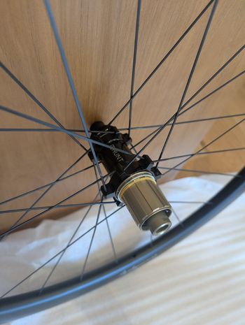 Used Hunt Wheels 44 Aerodynamicist Carbon Disc Wheelset 2026 bike — image 3 of 4