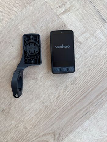 Used Wahoo ELEMNT ROAM 3 GPS Bike Computer 2025 bike