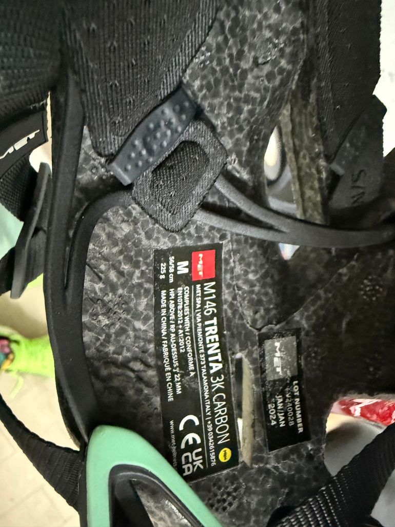 Used MET Trenta 3k Carbon 2025 bike — image 6 of 9