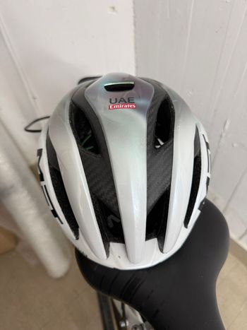 Used MET Trenta 3k Carbon 2025 bike — image 9 of 9