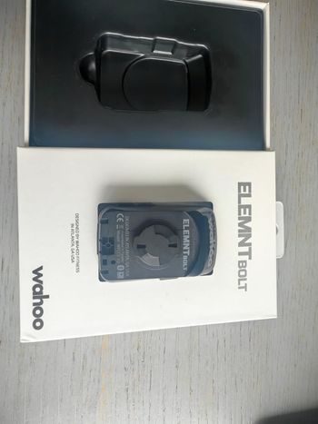 Used Wahoo ELEMNT BOLT v2 GPS Bike Computer bike — image 3 of 4