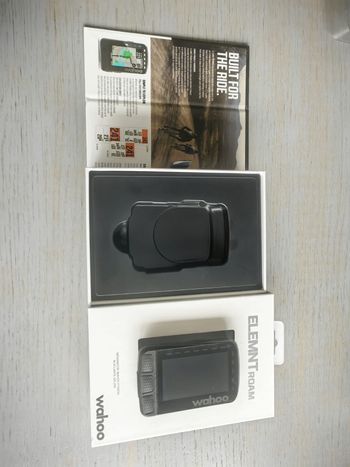 Used Wahoo ELEMNT ROAM v2 GPS Bike Computer 2022 bike — image 3 of 4