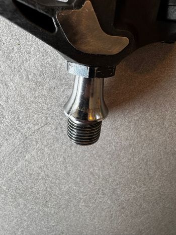 Used Shimano PD-8000 SPD-SL +4mm bike — image 2 of 2