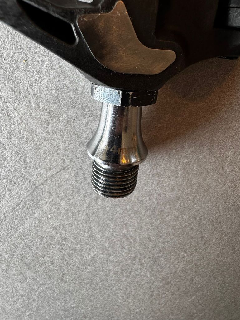Used Shimano PD-8000 SPD-SL +4mm bike — image 2 of 2