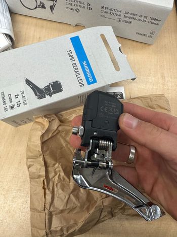 Used Shimano 105 Di2 Front Derailleur 2026 bike — image 2 of 4