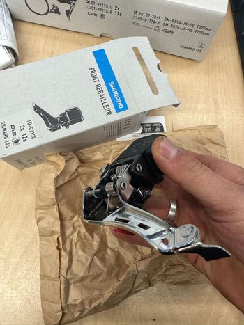 Used Shimano 105 Di2 Front Derailleur 2026 bike — image 3 of 4