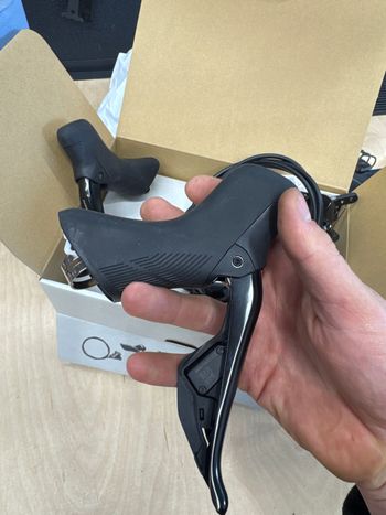 Used Shimano 105 ST-R7170 Di2 Shift/Brake Lever 2026 bike — image 2 of 5