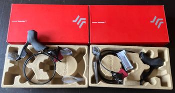 Used Sram Rival eTap AXS HRD Levers bike