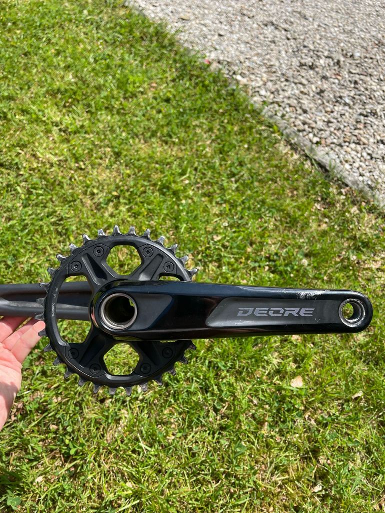 Used Shimano Deore FC-M6100 Crankstel 175mm bike — image 1 of 6