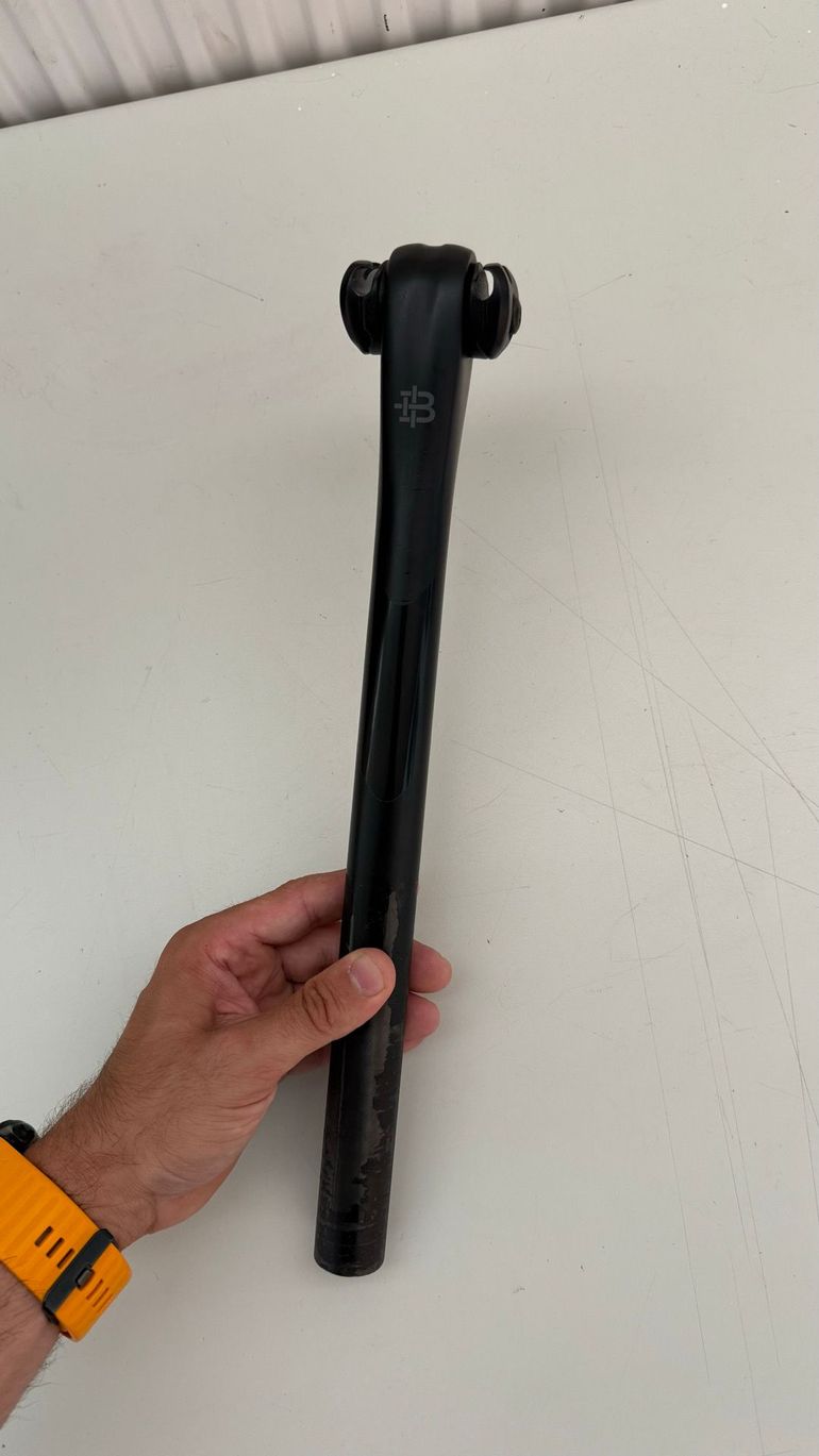 Used Black Inc carbon seatpost 0mm offset 2024 bike — image 3 of 4