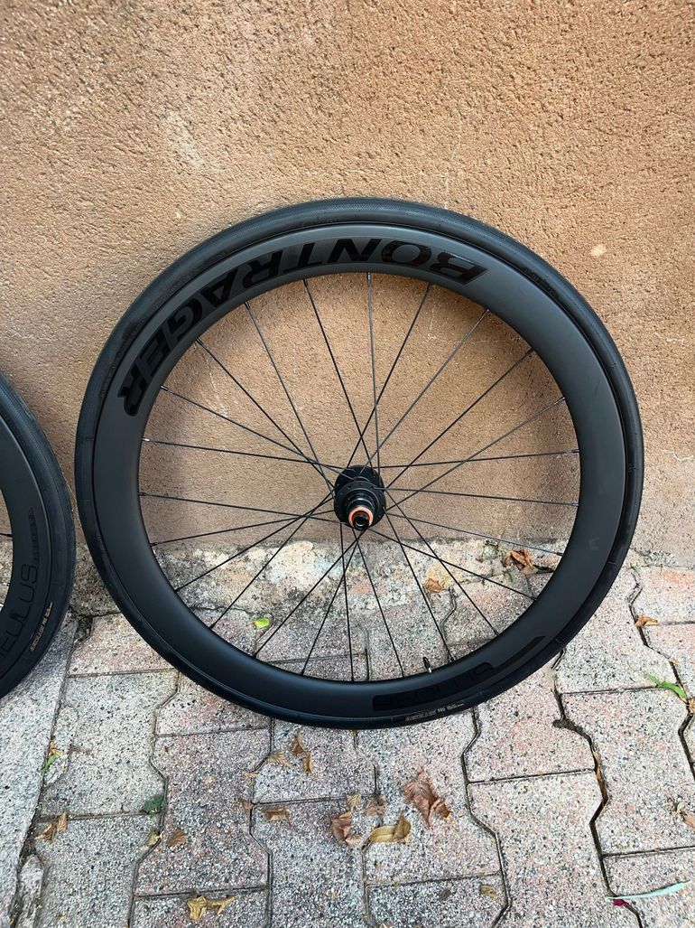 Used Bontrager Aeolus Elite 50 TLR Disc Road Wheel 2026 bike — image 4 of 7