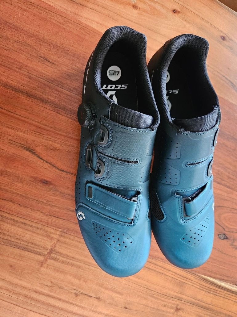 Used Scott Road Team BOA® Shoe 45 bike — image 1 of 3
