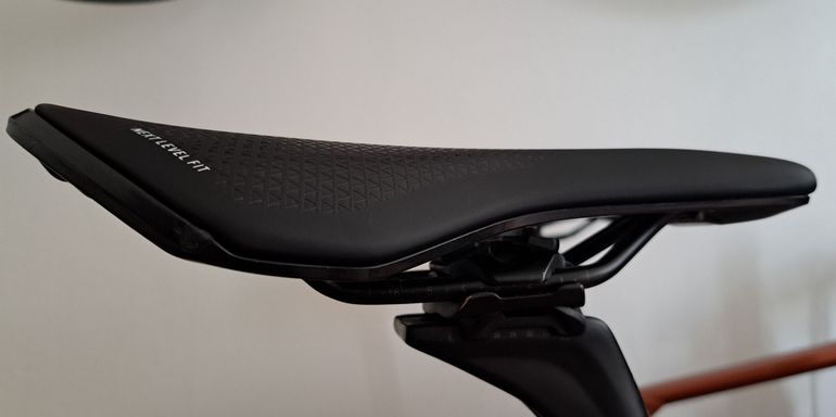 Used gebioMized Sattel Stride Road bike — image 1 of 2