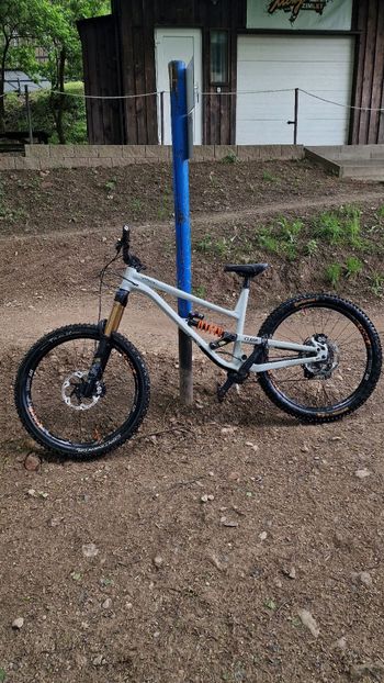 Used Fox DHX2 Coil Shock bike — image 4 of 4
