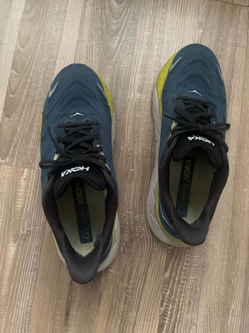 Used Hoka Arahi 6 2022 bike