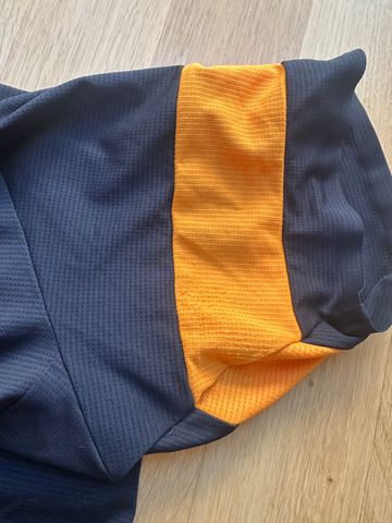 Used Rapha Jersey bike — image 3 of 4