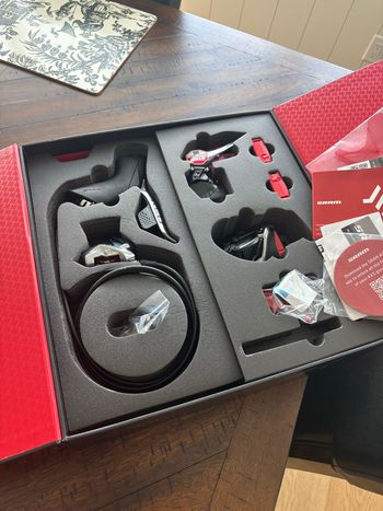 Used Sram Red AXS D1 Groupset 12-speed bike — image 2 of 3