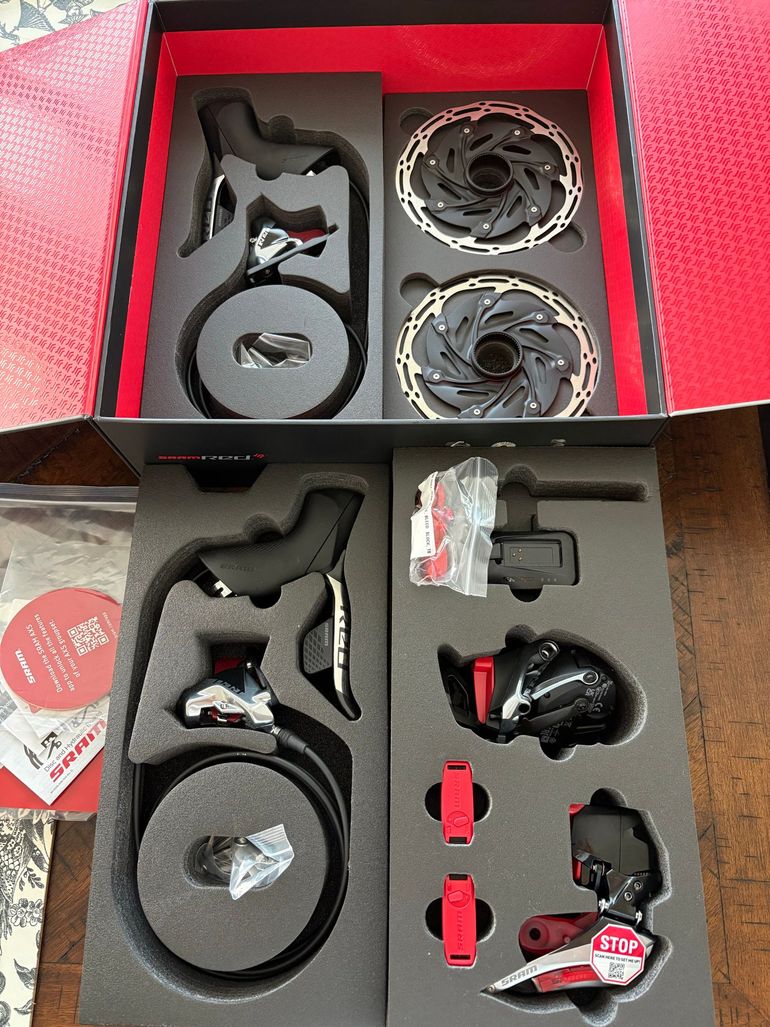 Used Sram Red AXS D1 Groupset 12-speed bike — image 1 of 3
