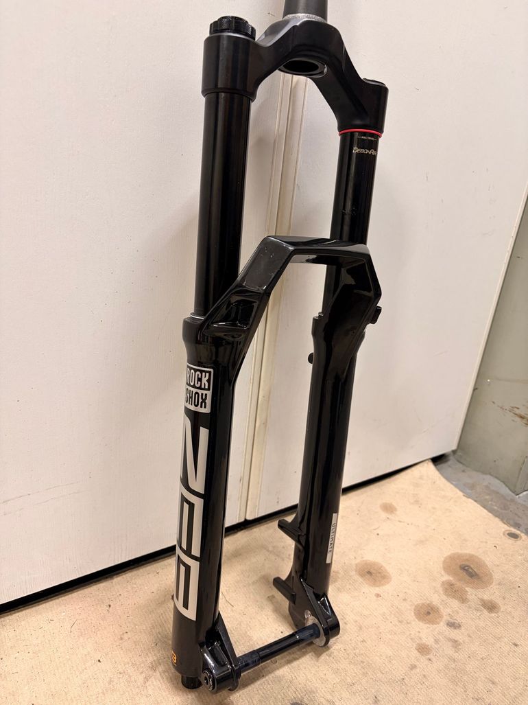 Used RockShox ZEB Ultimate 2024 bike — image 1 of 9