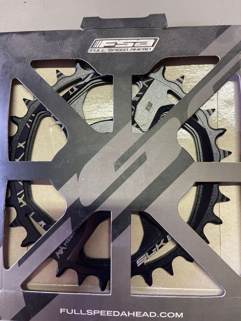 Used Fsa SLK DM MT CR 32T 1/11 2022 bike — image 1 of 3